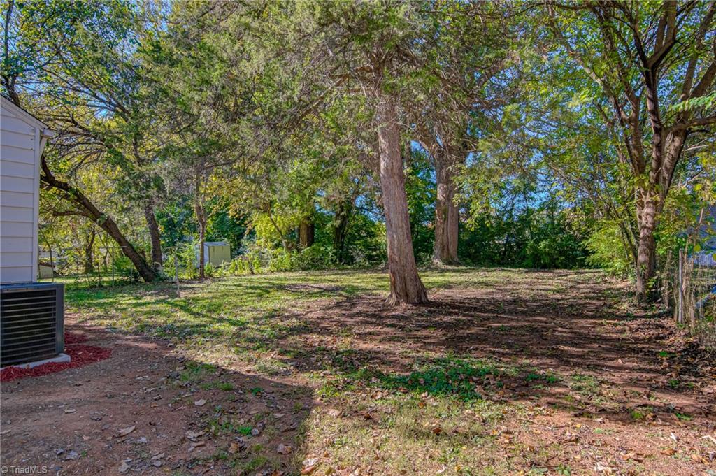 1418 Valley Ridge Drive High Point, NC 27260 - Photo 23 of 29 Gallery Image 23