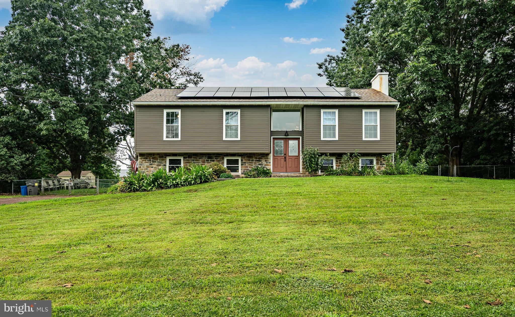 587 Kemp Road Pottstown, PA 19465 - Photo 1 of 18 Gallery Image 1