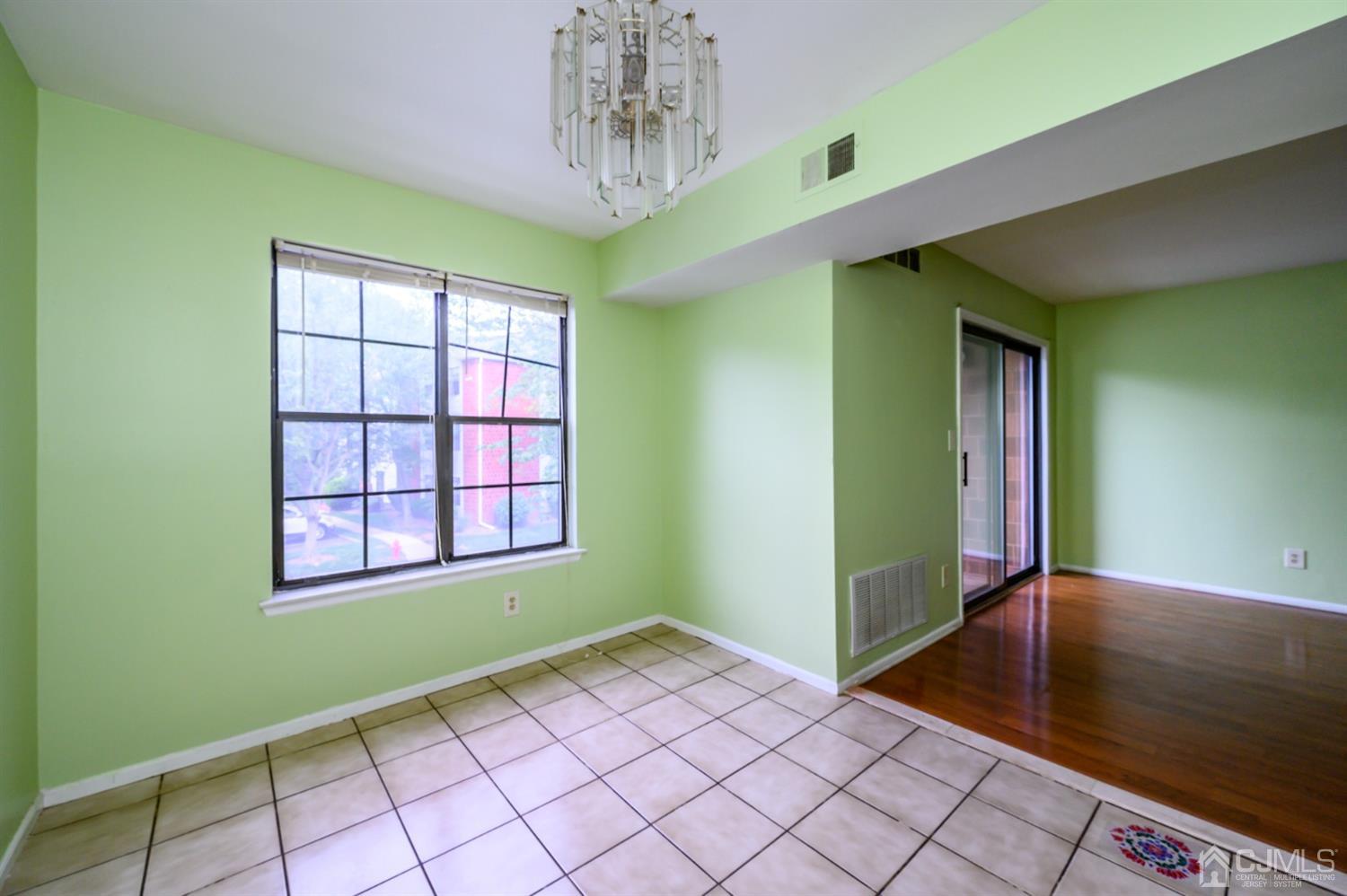 44 Boulder Drive Edison, NJ 08817 - Photo 10 of 21 a view of an empty room with window