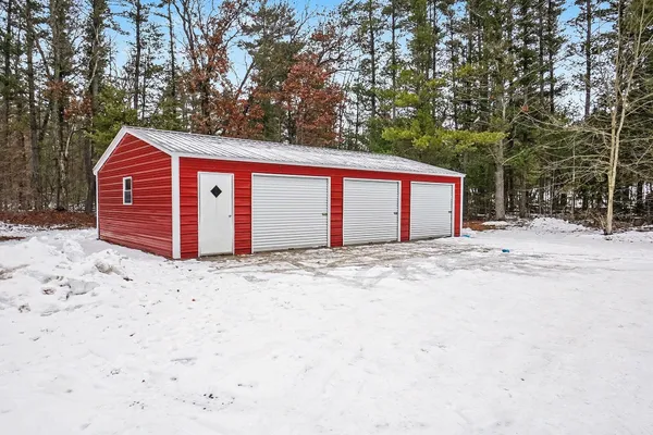 $260,000 | 3921 Laurel Drive, White Cloud, MI 49349
