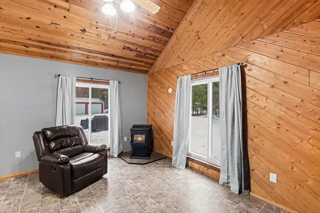 $290,000 | 3921 Laurel Drive, White Cloud, MI 49349