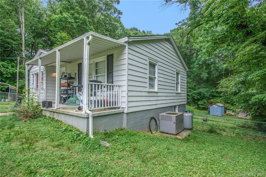 907 Mauney Road Stanley, NC 28164 - Photo 3 of 23 Gallery Image 3