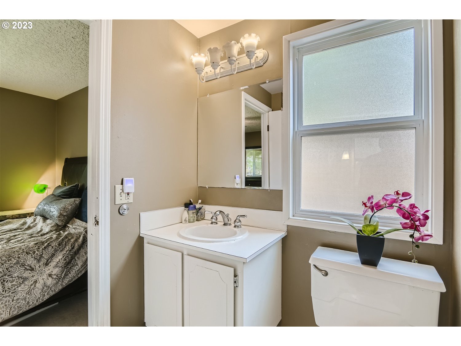 5635 Southwest Glenbrook Road Beaverton, OR 97007 - Photo 19 of 30 Gallery Image 19