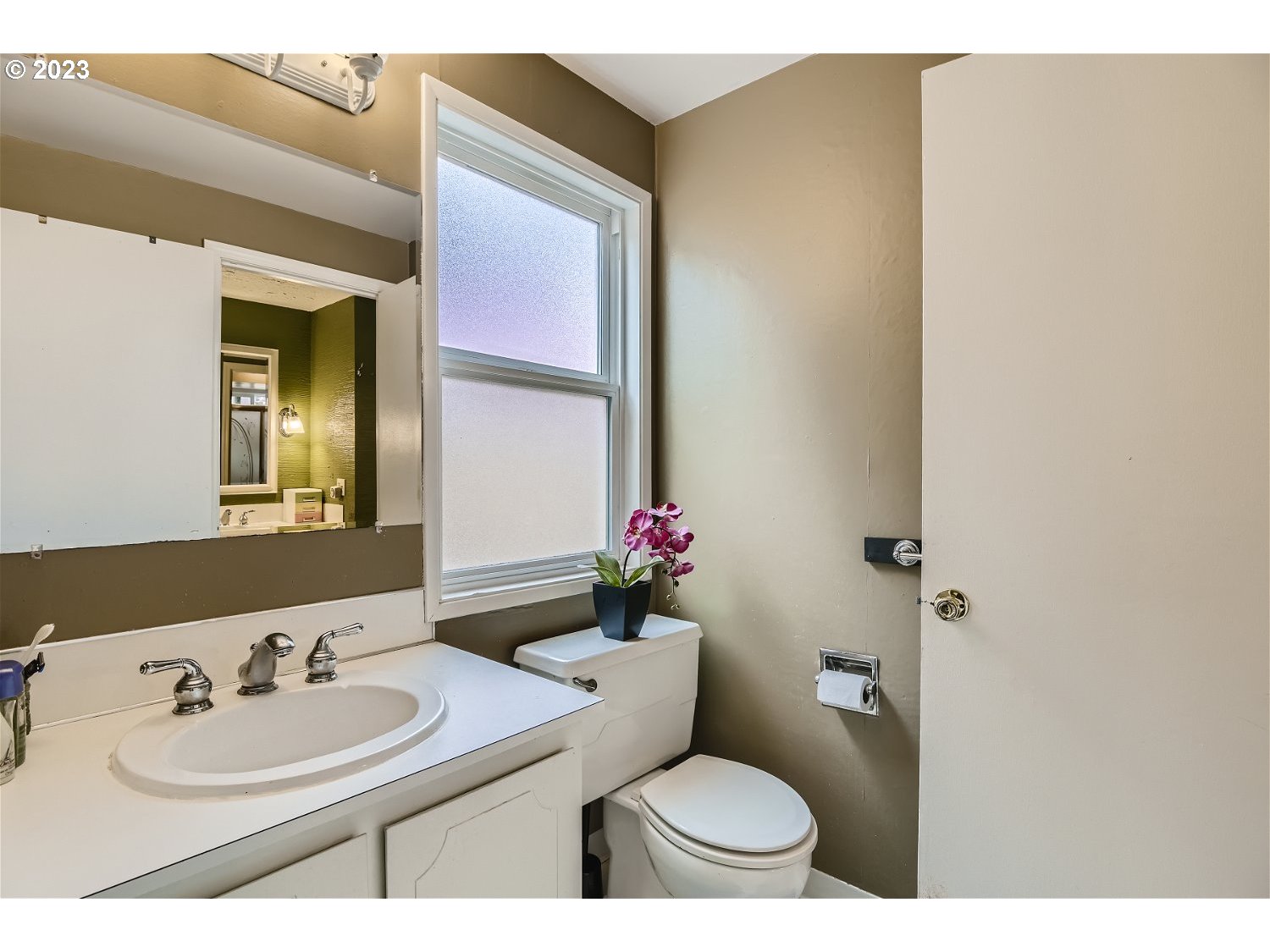 5635 Southwest Glenbrook Road Beaverton, OR 97007 - Photo 20 of 30 Gallery Image 20