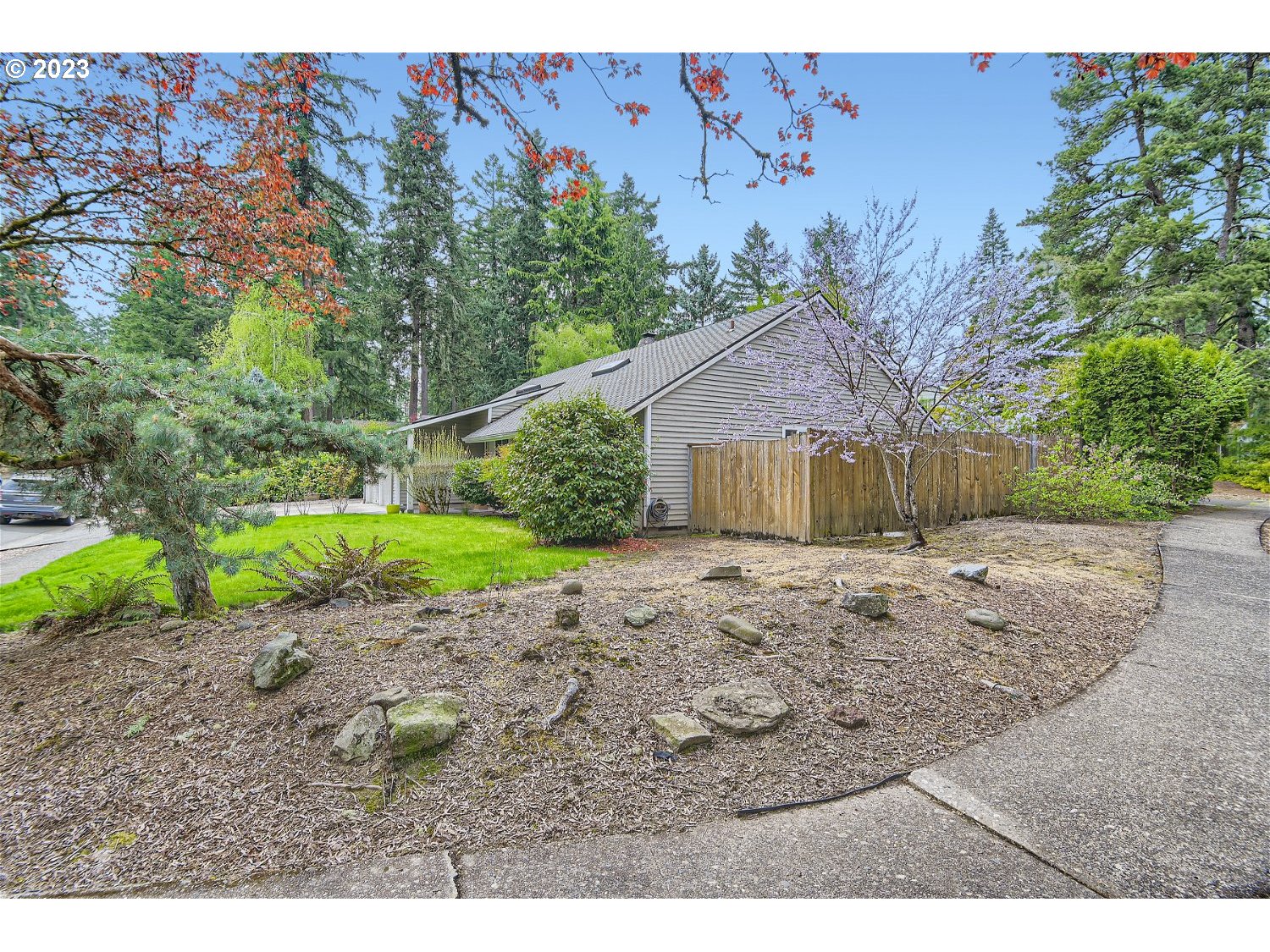 5635 Southwest Glenbrook Road Beaverton, OR 97007 - Photo 4 of 30 Gallery Image 4