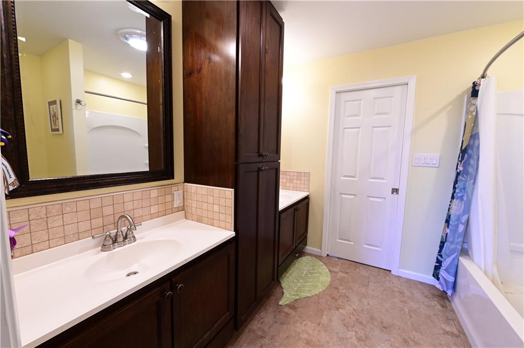 3111 Woodland Road Ambridge, PA 15003 - Photo 11 of 19 Gallery Image 11