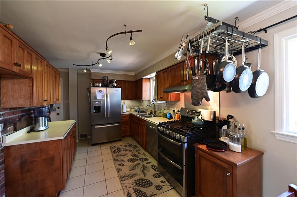 3111 Woodland Road Ambridge, PA 15003 - Photo 3 of 19 Gallery Image 3