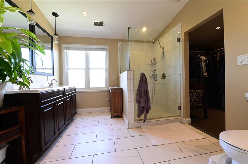 3111 Woodland Road Ambridge, PA 15003 - Photo 7 of 19 Gallery Image 7