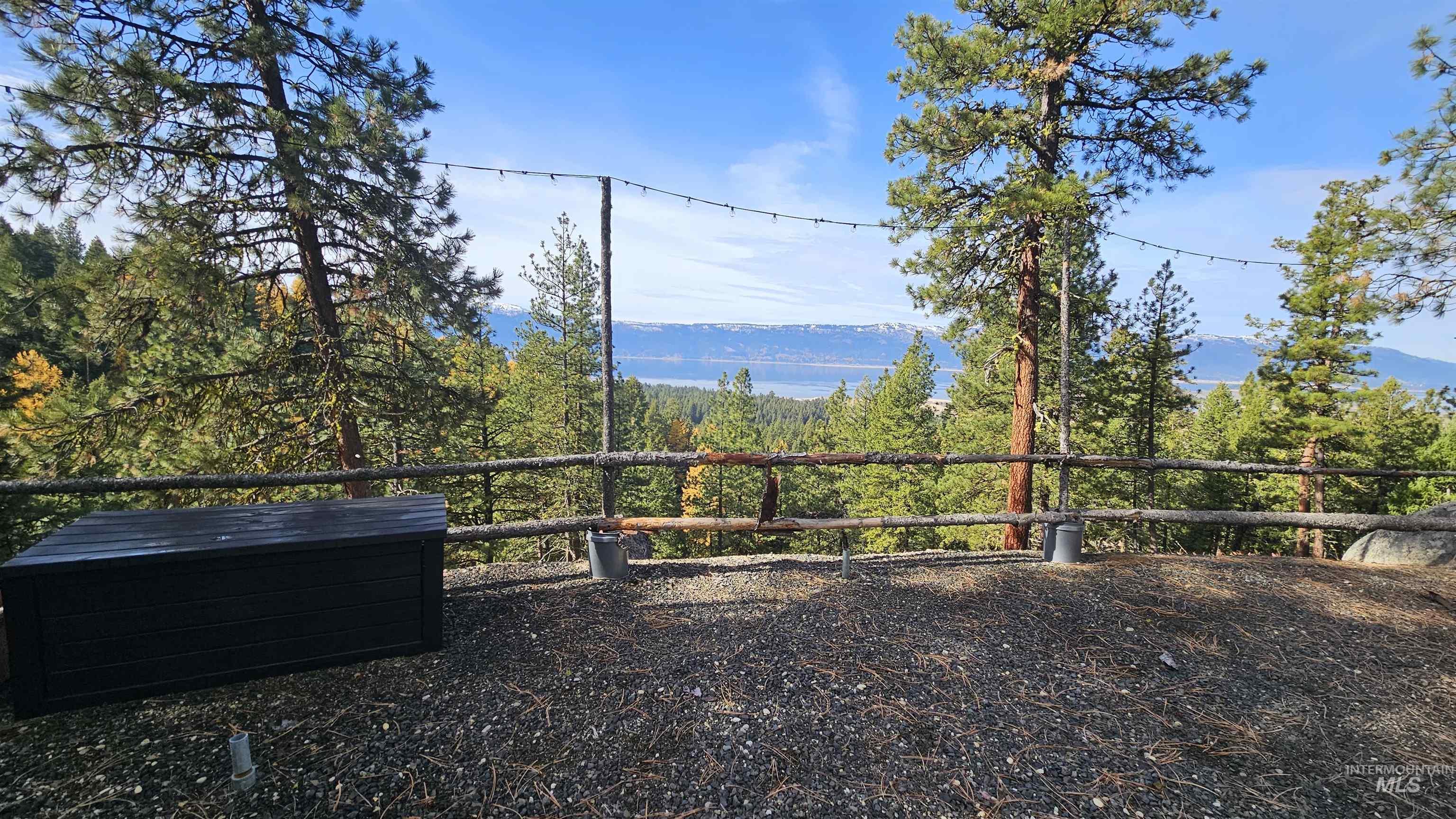 1618 Crown Point Parkway Cascade, ID 83611 - Photo 11 of 47