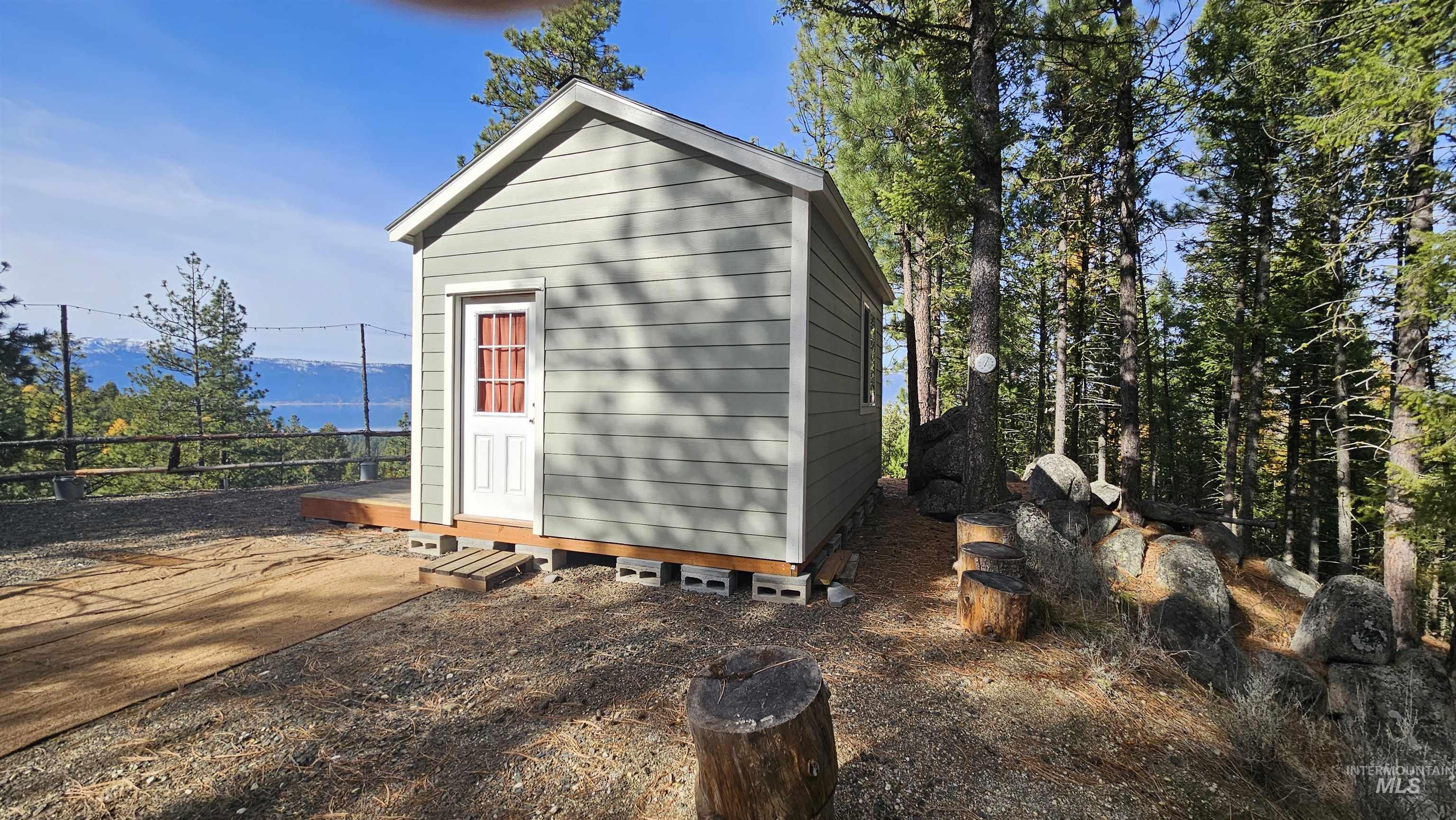 1618 Crown Point Parkway Cascade, ID 83611 - Photo 17 of 47