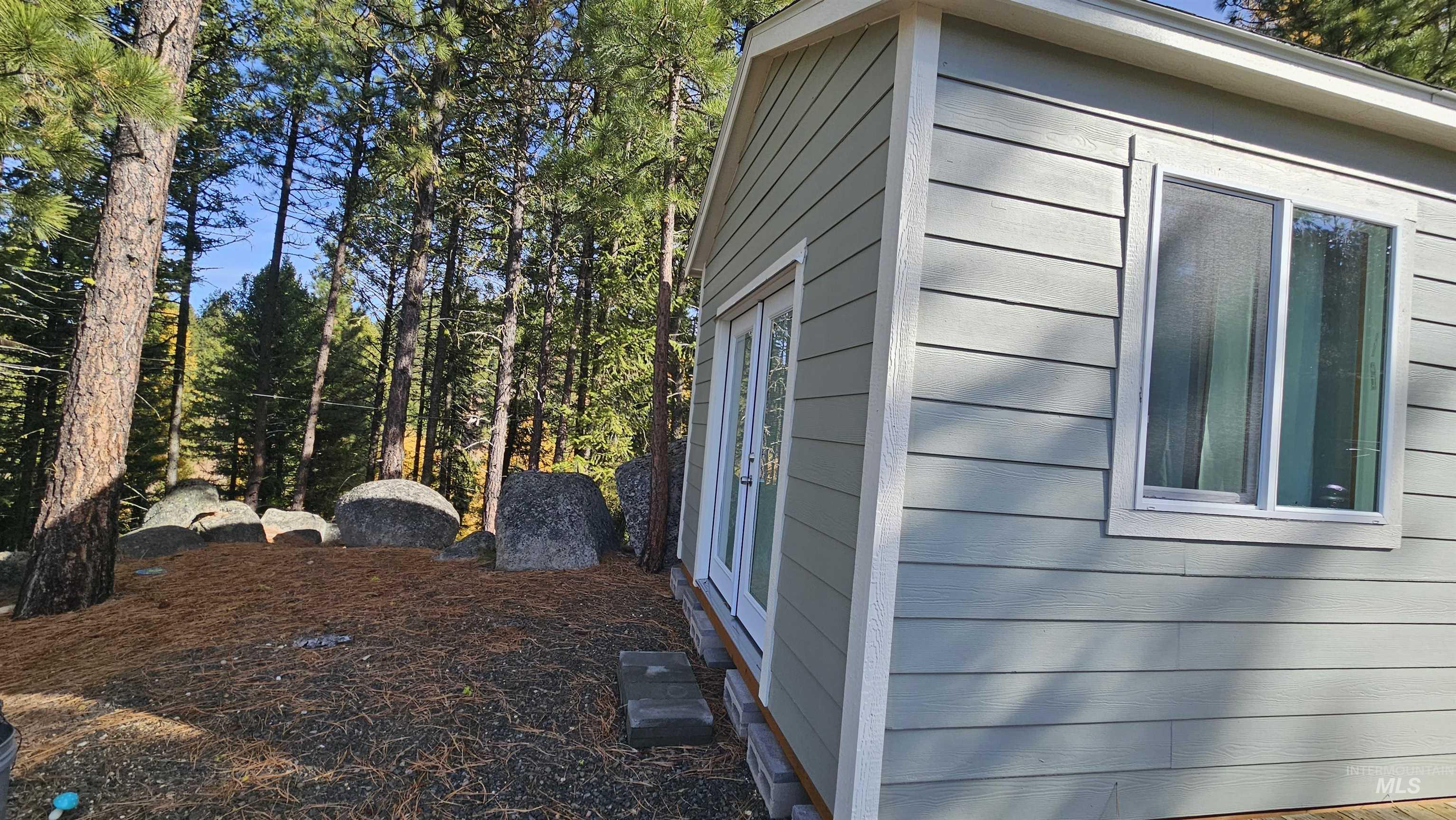 1618 Crown Point Parkway Cascade, ID 83611 - Photo 19 of 47