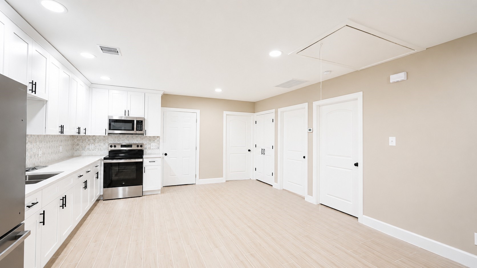 1206 B Pinewood Lane Pasadena, TX 77502 - Photo 10 of 15