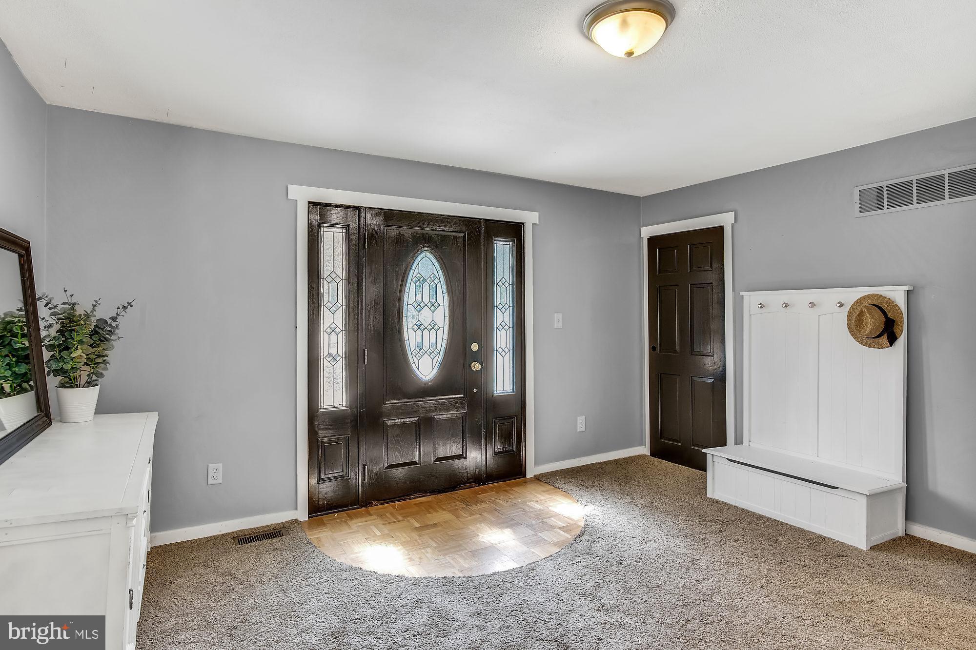 39 Nellies Corner Road Rising Sun, MD 21911 - Photo 3 of 25 Foyer-front door