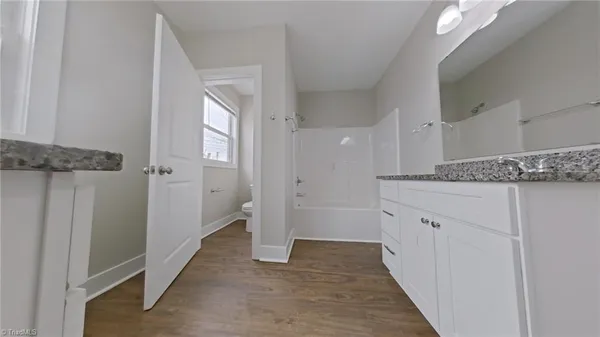 $1,225 | 34 East 4th Street, Lexington, NC 27292