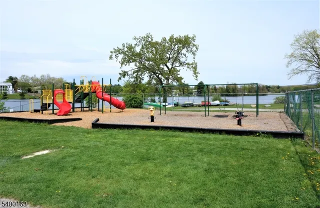 $189,000 | 605 Sleepy Hollow Road, Unit B, Montague, NJ 07827