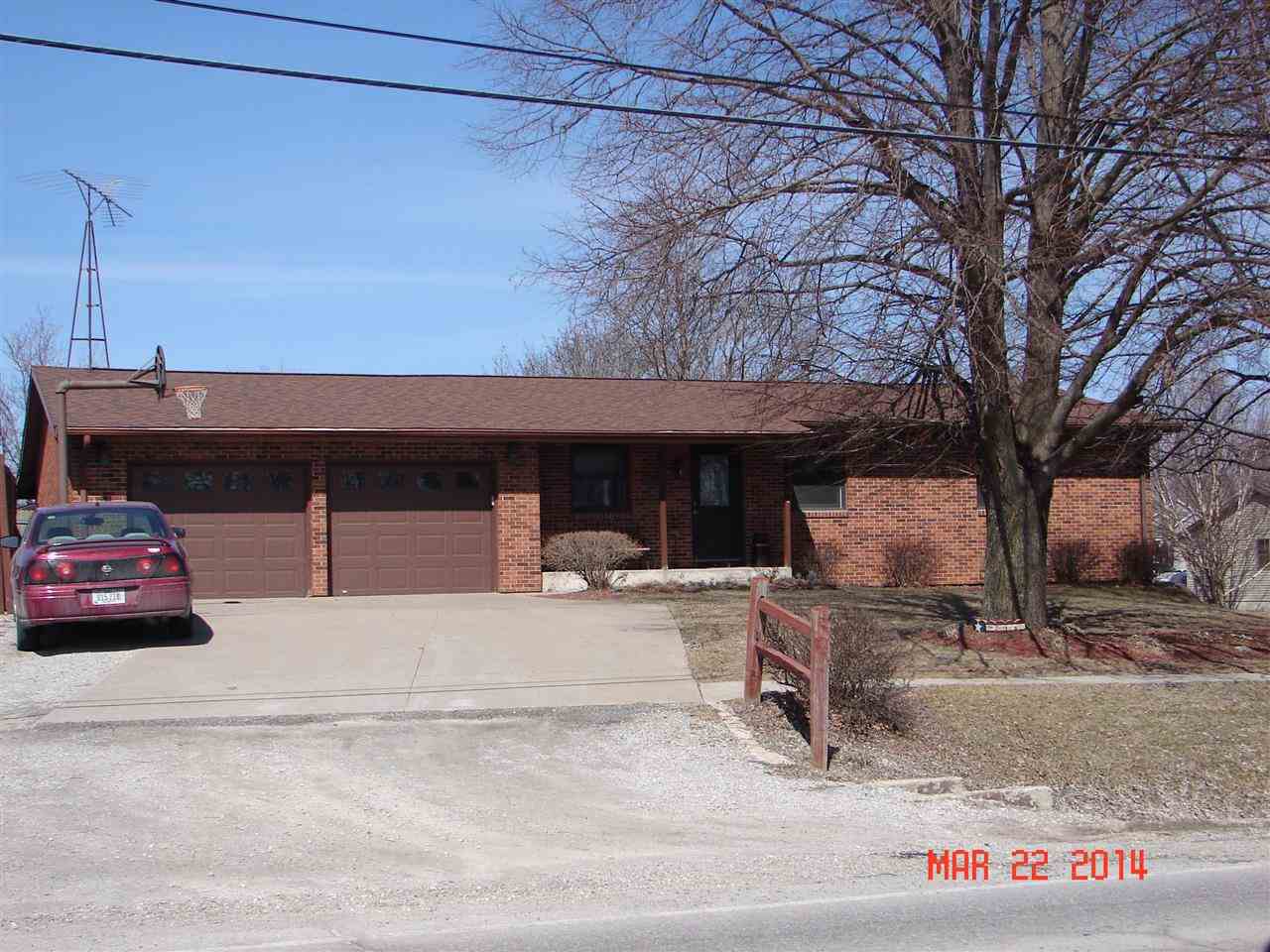 513 South Hickory Street Riverside, IA 52327 - Photo 1 of 25 Gallery Image 1