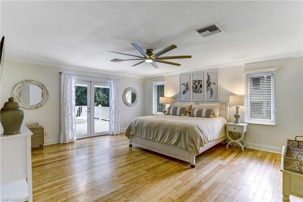 370 6th Avenue South Naples, FL 34102 - Photo 17 of 50