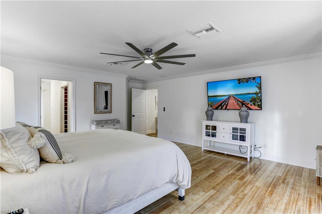 370 6th Avenue South Naples, FL 34102 - Photo 18 of 50