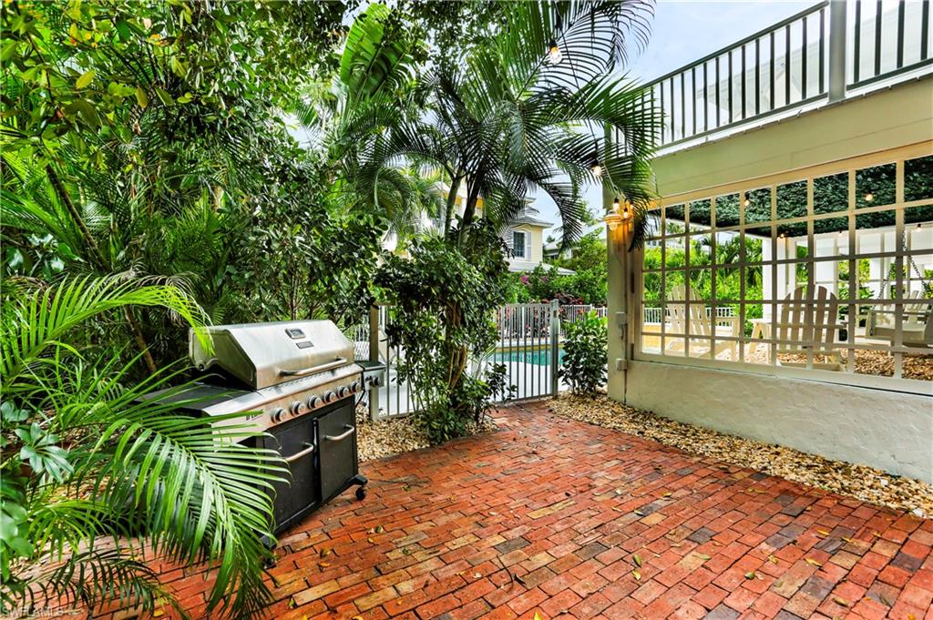 370 6th Avenue South Naples, FL 34102 - Photo 38 of 50