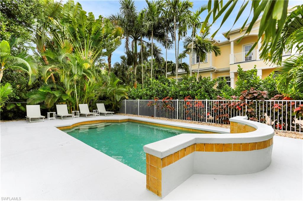 370 6th Avenue South Naples, FL 34102 - Photo 40 of 50