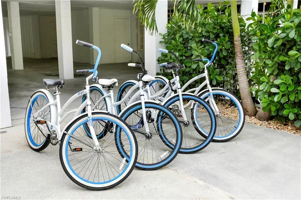 $35,000 | 370 6th Avenue South, Naples, FL 34102