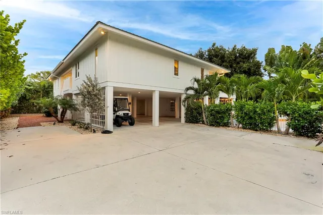 $25,000 | 370 6th Avenue South, Naples, FL 34102