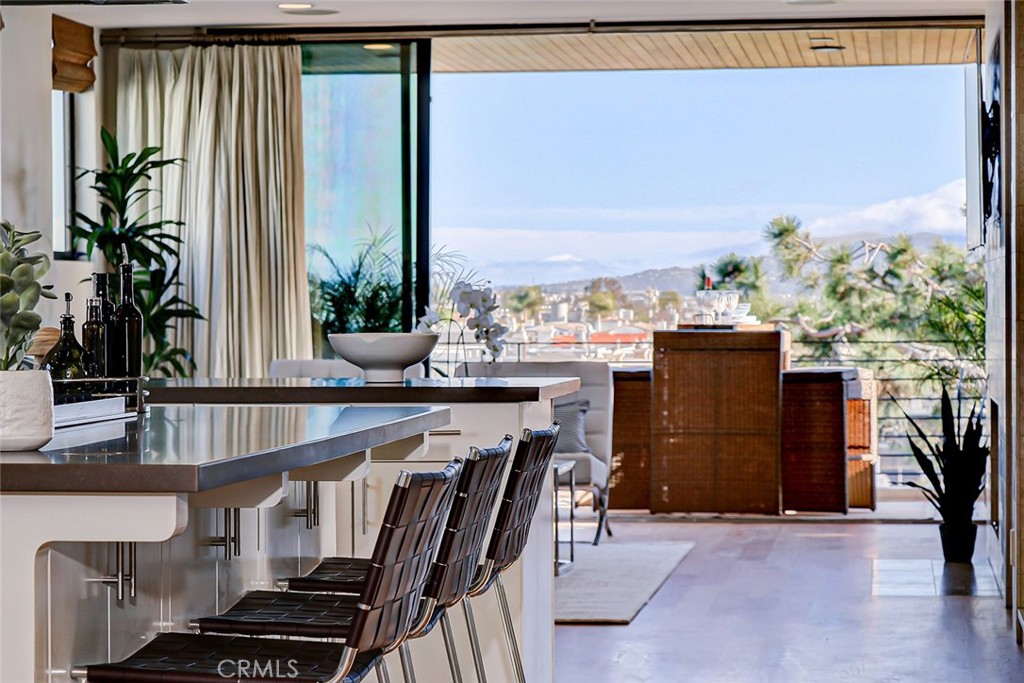 425 26th Street Manhattan Beach, CA 90266 - Photo 16 of 55 a view of balcony and patio