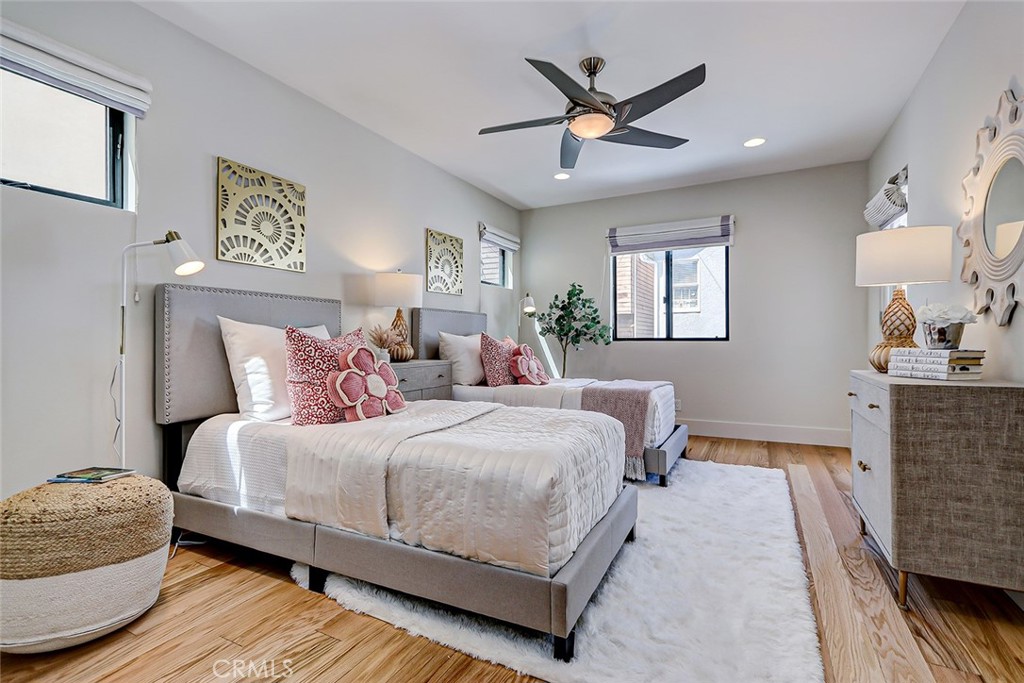 425 26th Street Manhattan Beach, CA 90266 - Photo 51 of 55