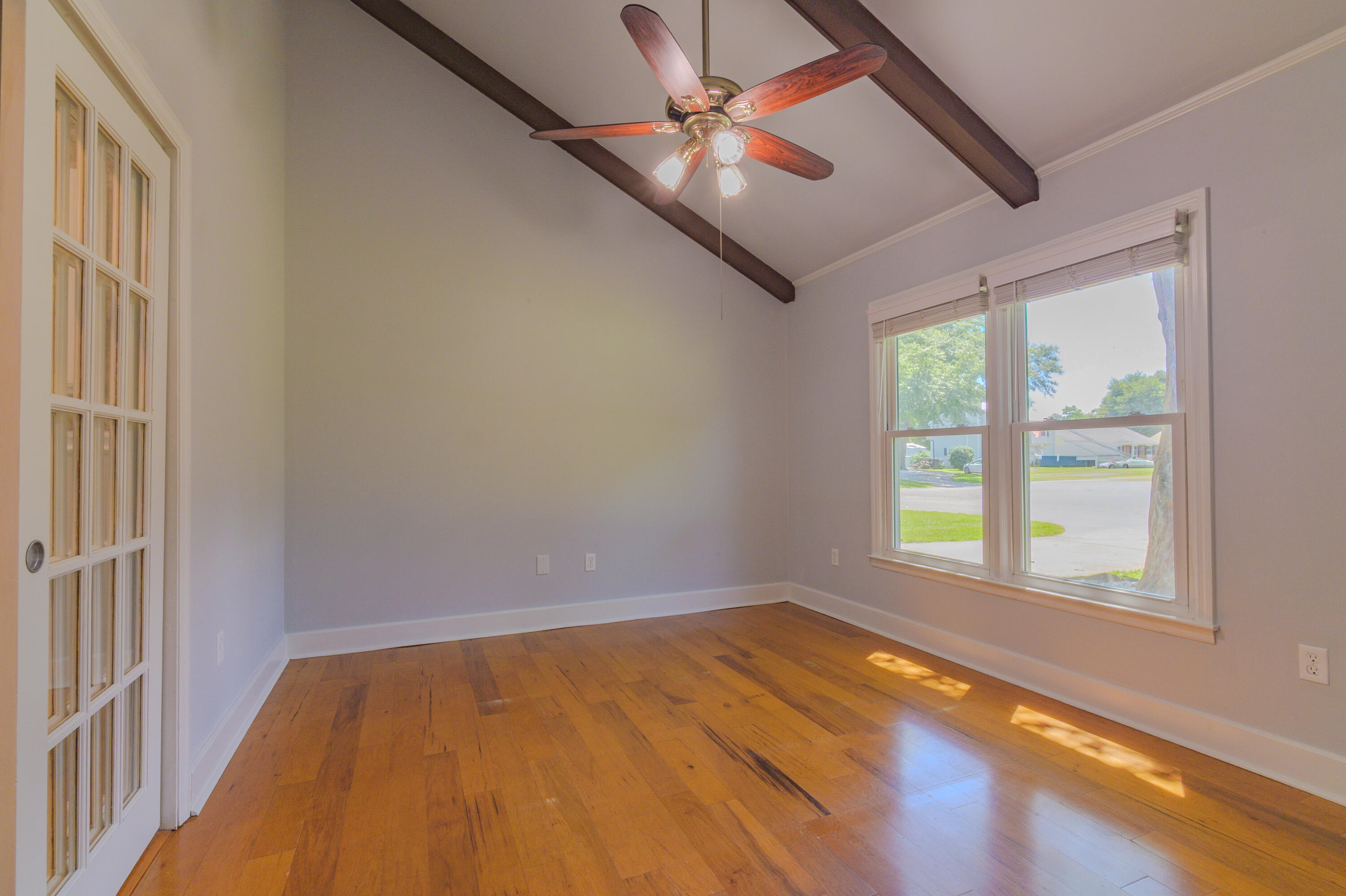 106 James Road Summerville, SC 29486 - Photo 5 of 14 Eat in Kitchen 2
