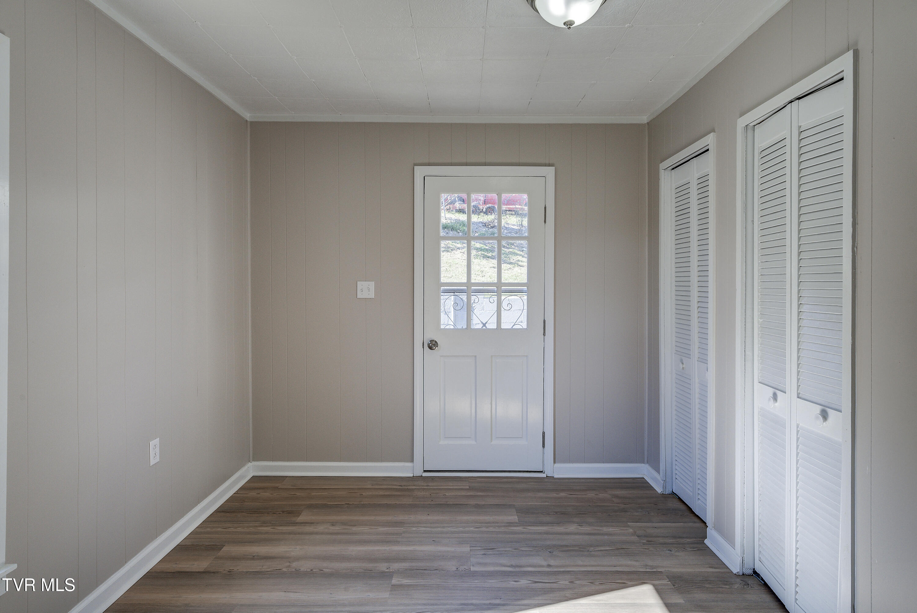 2209 Jett Road Kingsport, TN 37660 - Photo 25 of 46 Jett--14