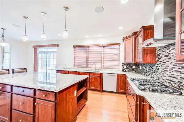 $6,000 | 6 Condor Court, Monmouth Junction, NJ 08852