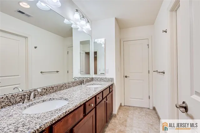 $6,000 | 6 Condor Court, Monmouth Junction, NJ 08852