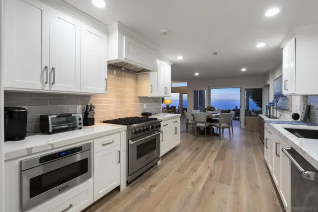 $3,895,000 | 55 Spinnaker Way, Coronado, CA 92118