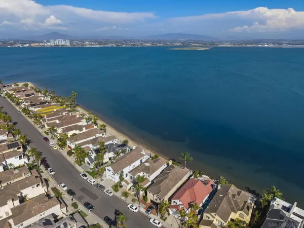 $3,595,000 | 55 Spinnaker Way, Coronado, CA 92118