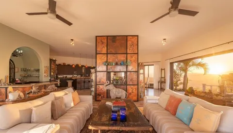 $3,599,000 | 1 Arriba De Lane, Roca, OUTSIDE OF THE US 99999