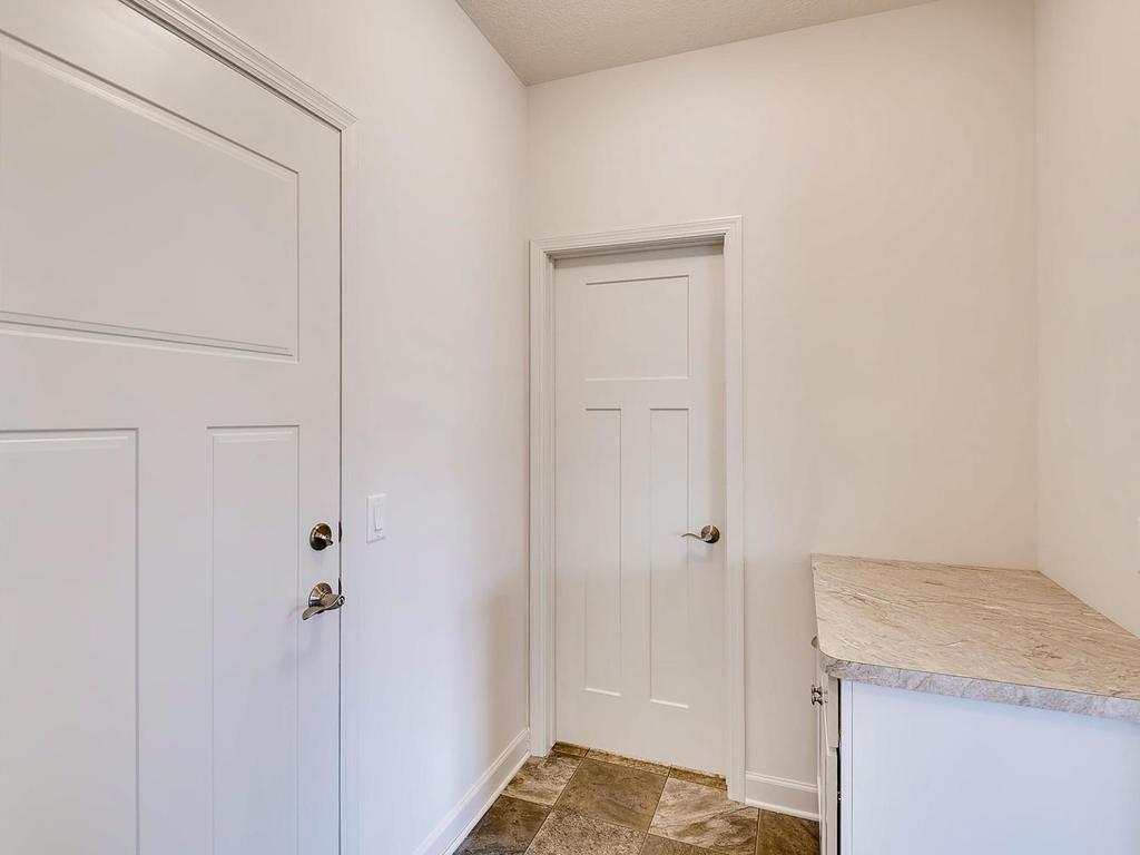 1912 Fulton Road Carver, MN 55315 - Photo 15 of 33