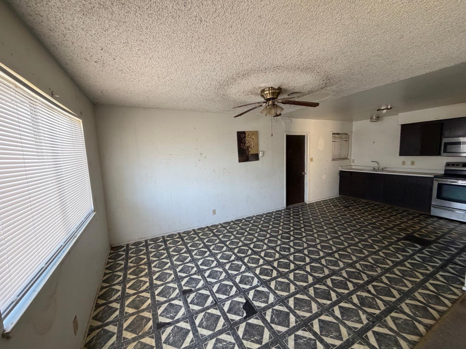 2141 Balboa Avenue Merced, CA 95348 - Photo 6 of 24
