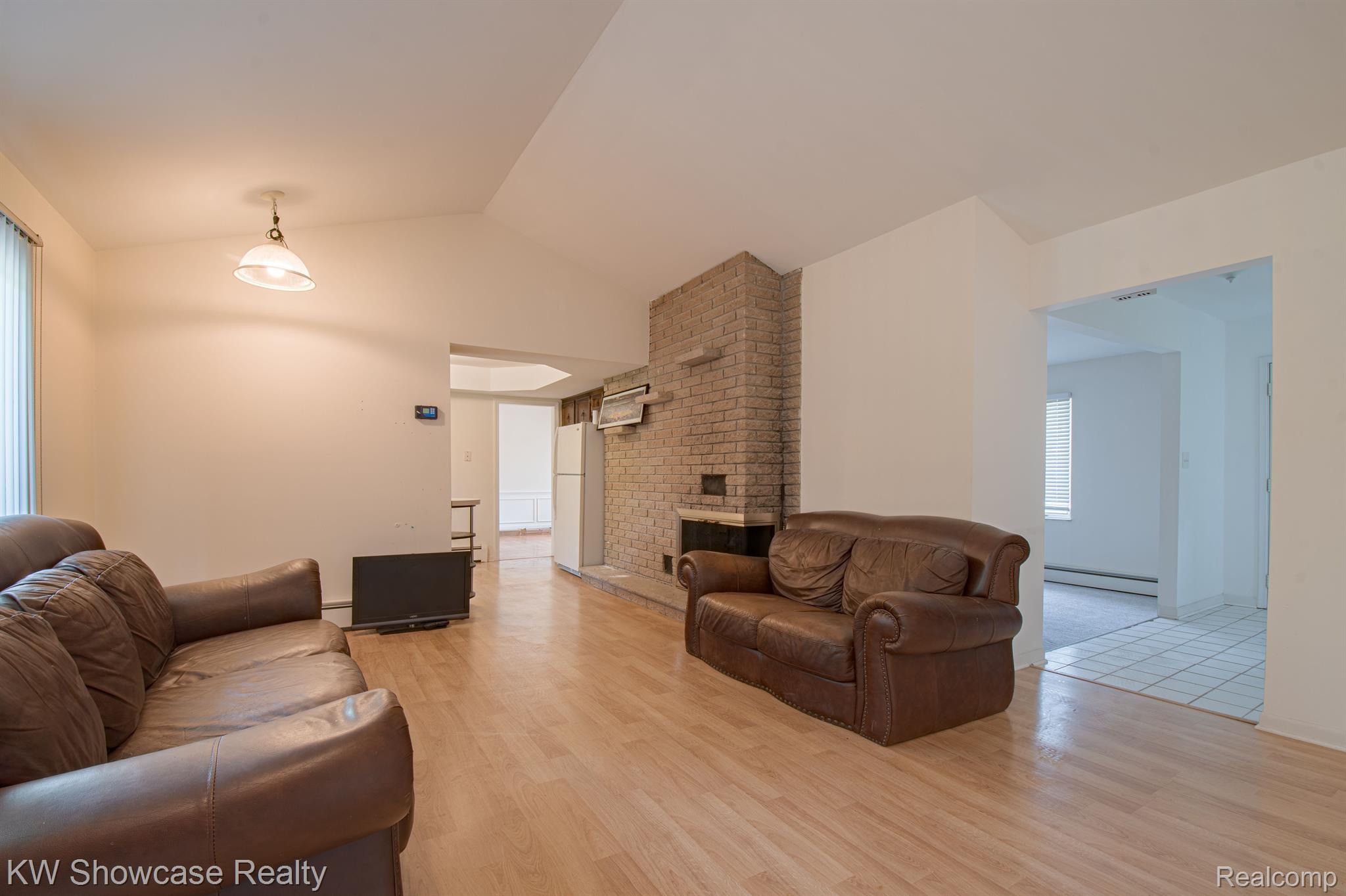 5680 Eagle Road White Lake, MI 48383 - Photo 15 of 33 Gallery Image 15