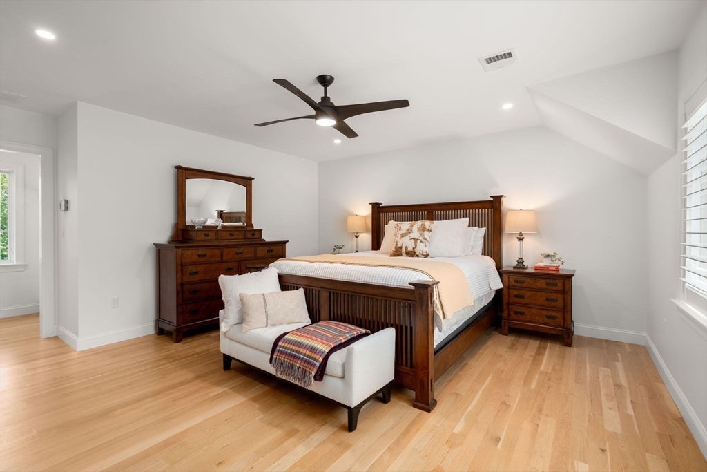 54 Meadowbrook Road Westwood, MA 02090 - Photo 20 of 40 Gallery Image 20