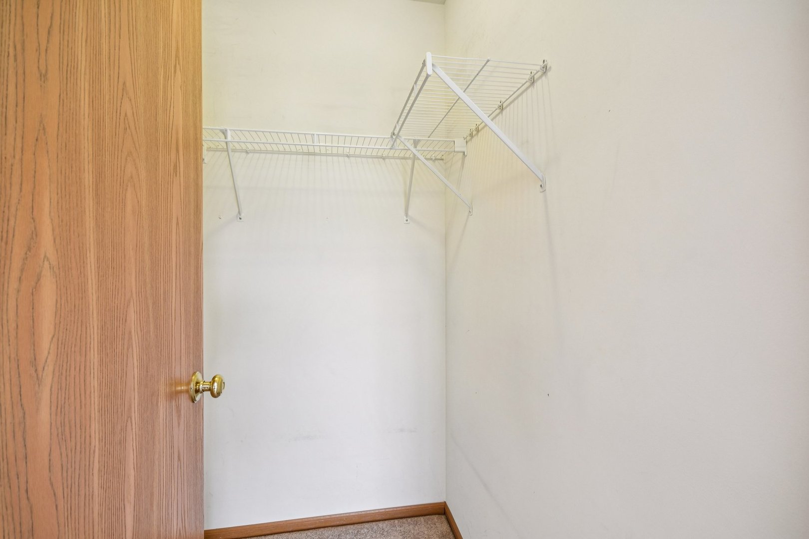 1524 Anderson Trail Zion, IL 60099 - Photo 14 of 22 a view of small space