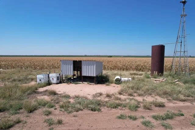 a view of a outdoor space with sitting area