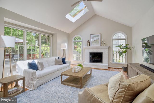 $1,266,000 | 1314 Gatesmeadow Way, Reston, VA 20194