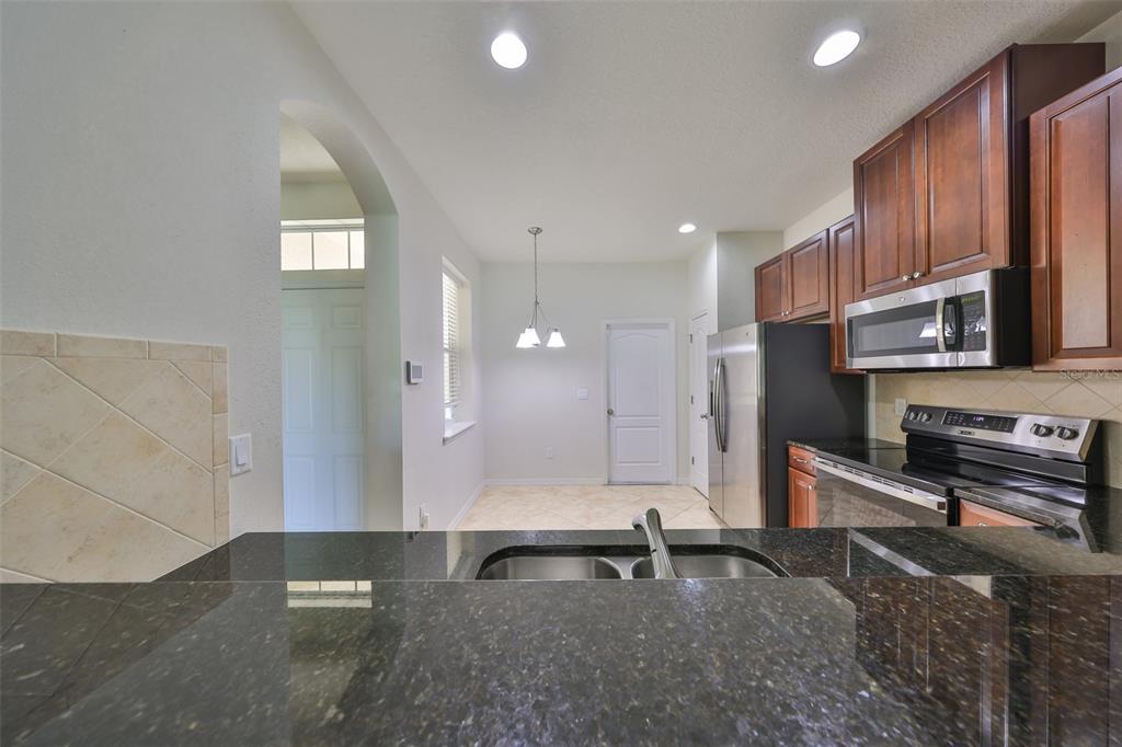 2138 Broadway View Avenue Brandon, FL 33510 - Photo 14 of 37