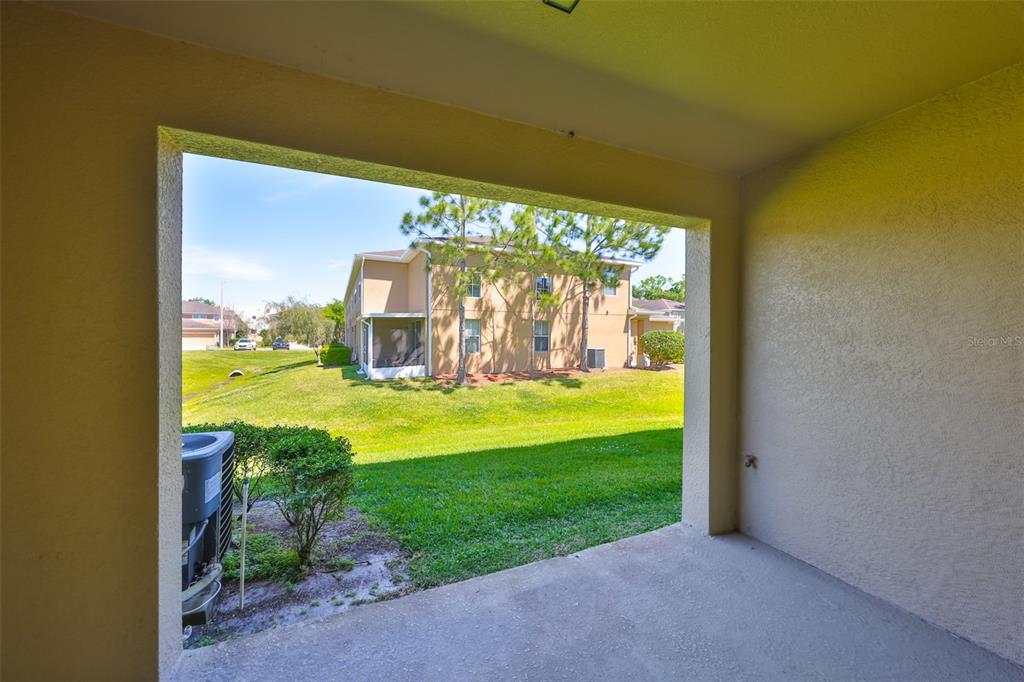 2138 Broadway View Avenue Brandon, FL 33510 - Photo 30 of 37