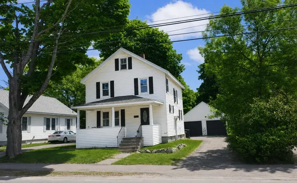 $299,900 | 84 14th Street, Bangor, ME 04401