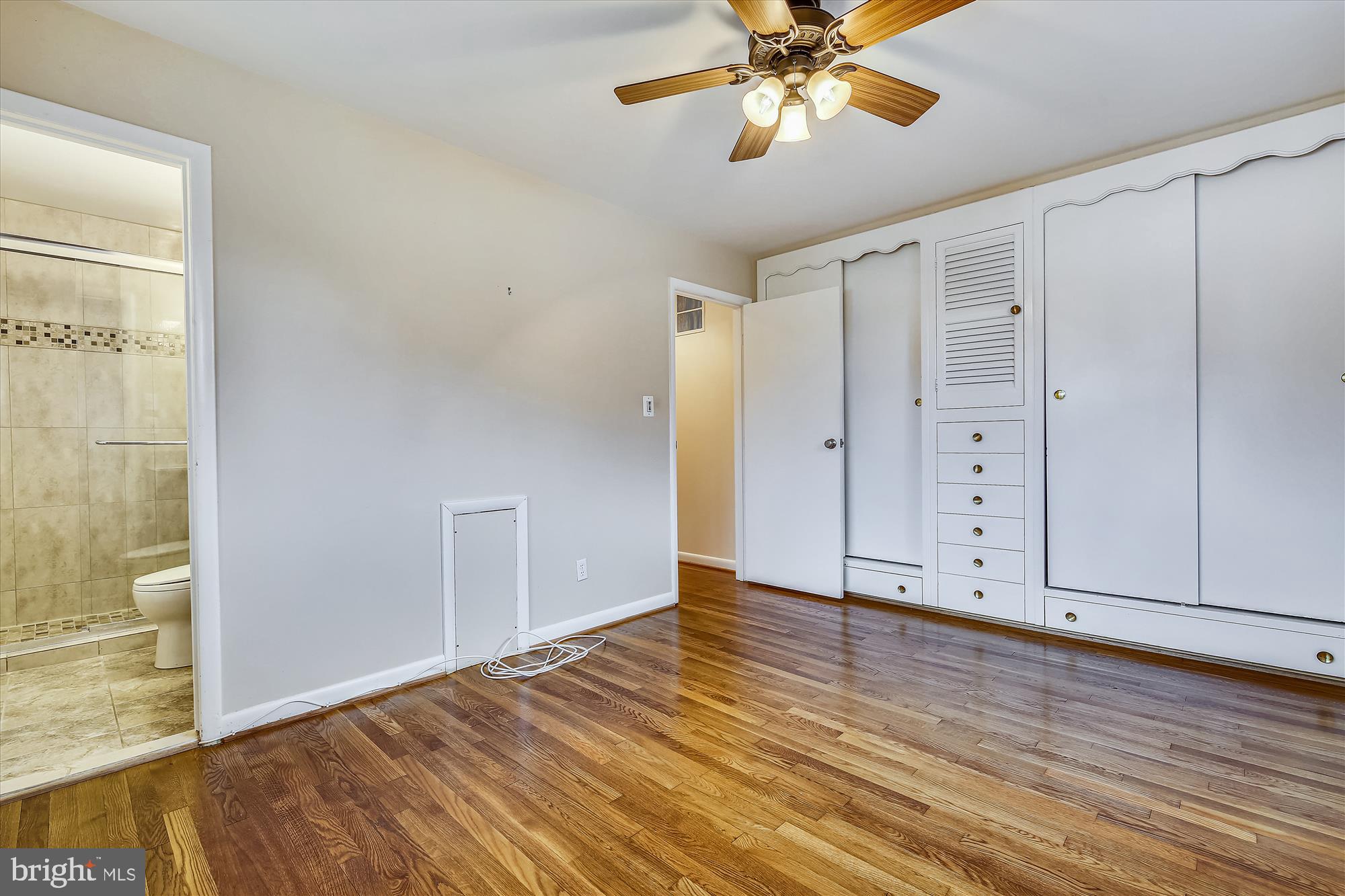 809 Hyde Road Silver Spring, MD 20902 - Photo 22 of 30 Primary Bedroom