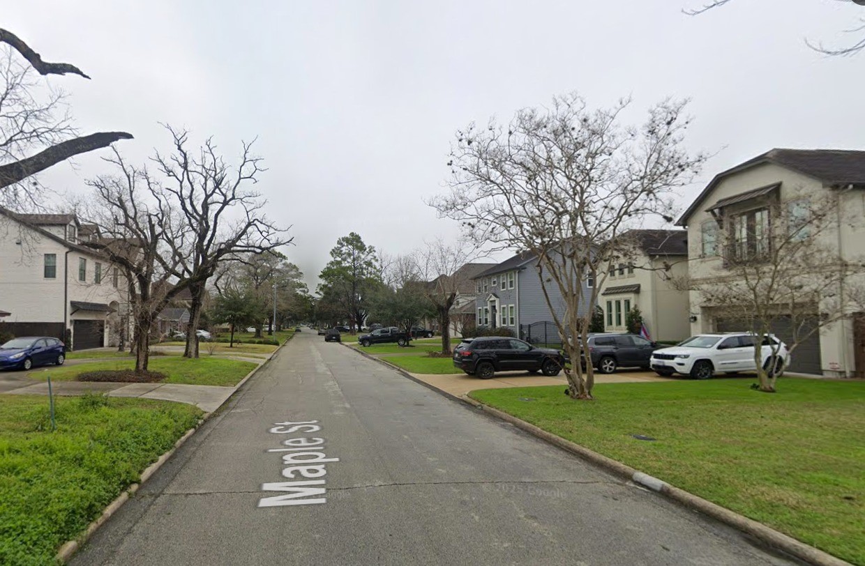 4626 Maple Street Bellaire, TX 77401 - Photo 4 of 8 Street view.