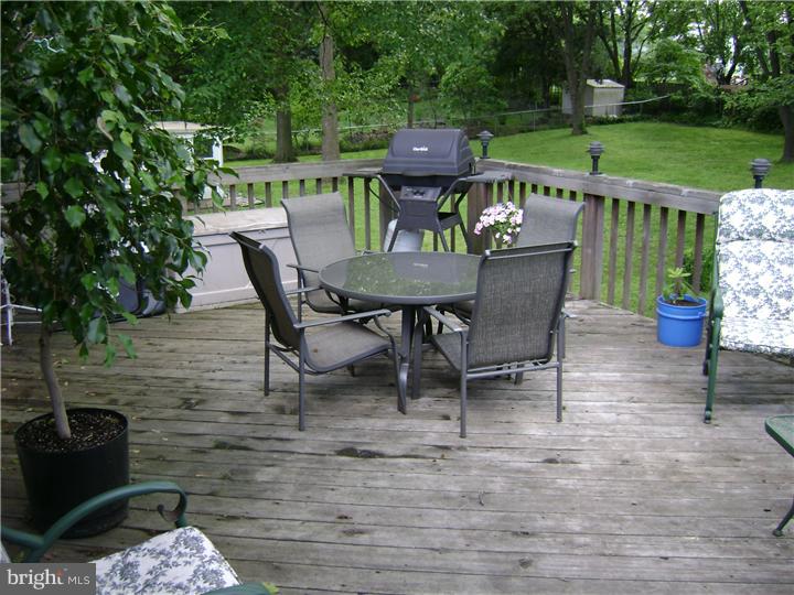 44 Ranoldo Terrace Cherry Hill, NJ 08034 - Photo 14 of 17 Gallery Image 14
