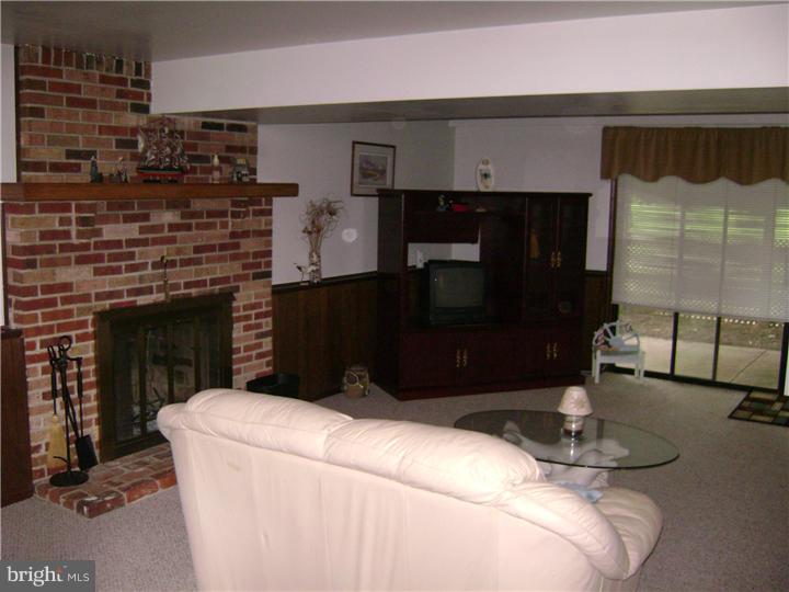 44 Ranoldo Terrace Cherry Hill, NJ 08034 - Photo 8 of 17 Gallery Image 8