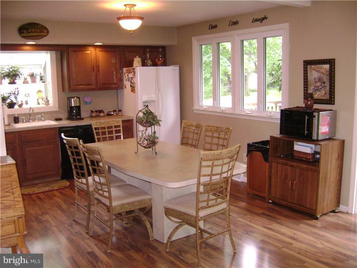 44 Ranoldo Terrace Cherry Hill, NJ 08034 - Photo 9 of 17 Gallery Image 9